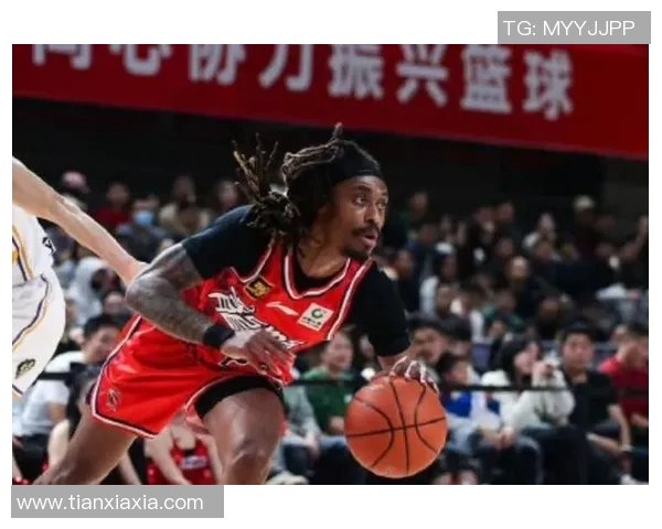 广州龙狮主场惨遭爆冷,球迷集体失望不已